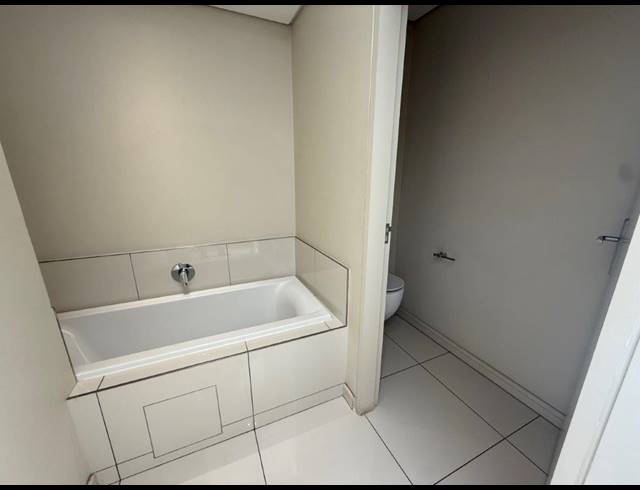 2 BEDROOM APARTMENT TO LET IN ROSEBANK